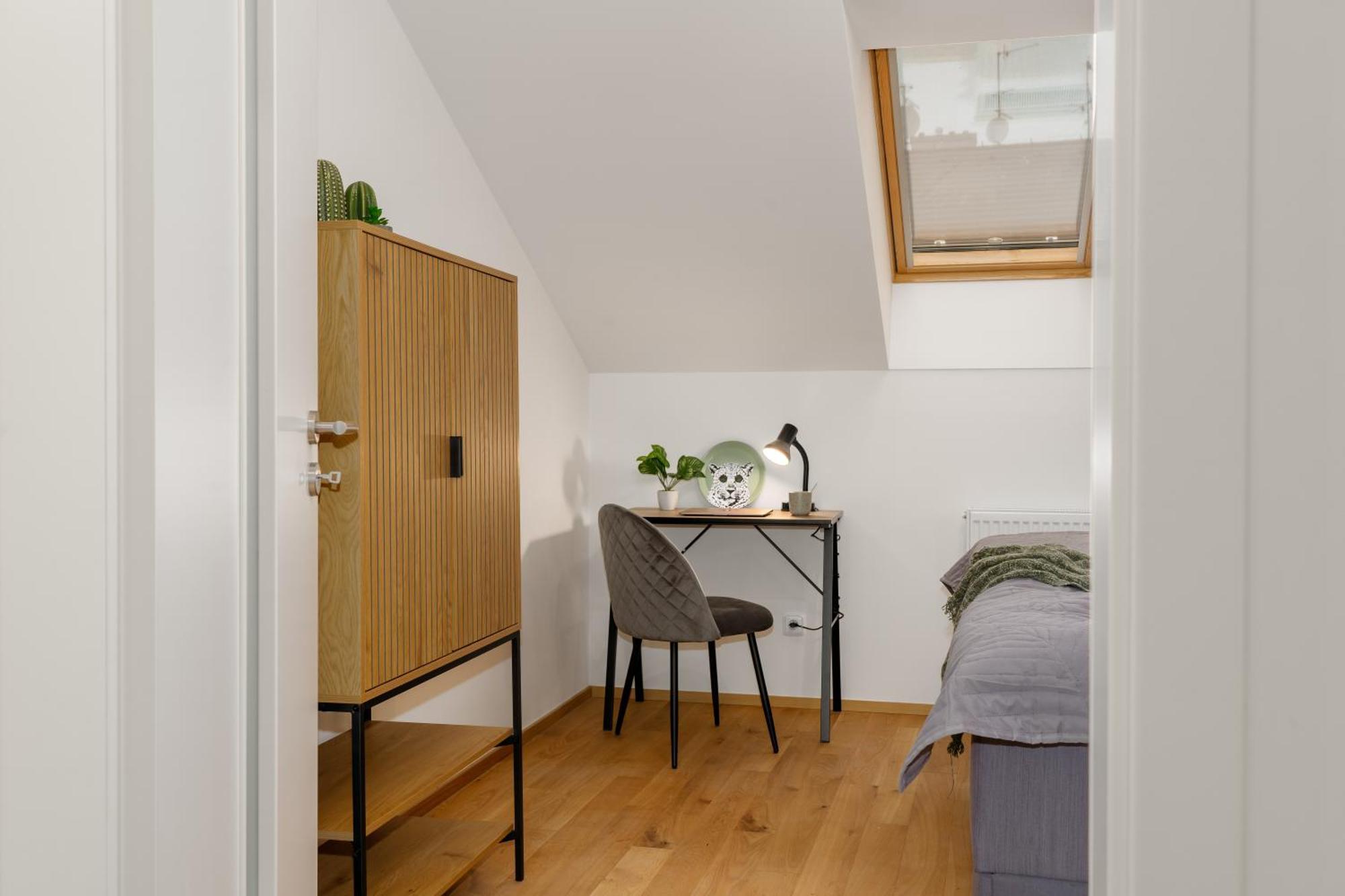 Daire Days - 2bdr - Workspace - Netflix - Quiet Area