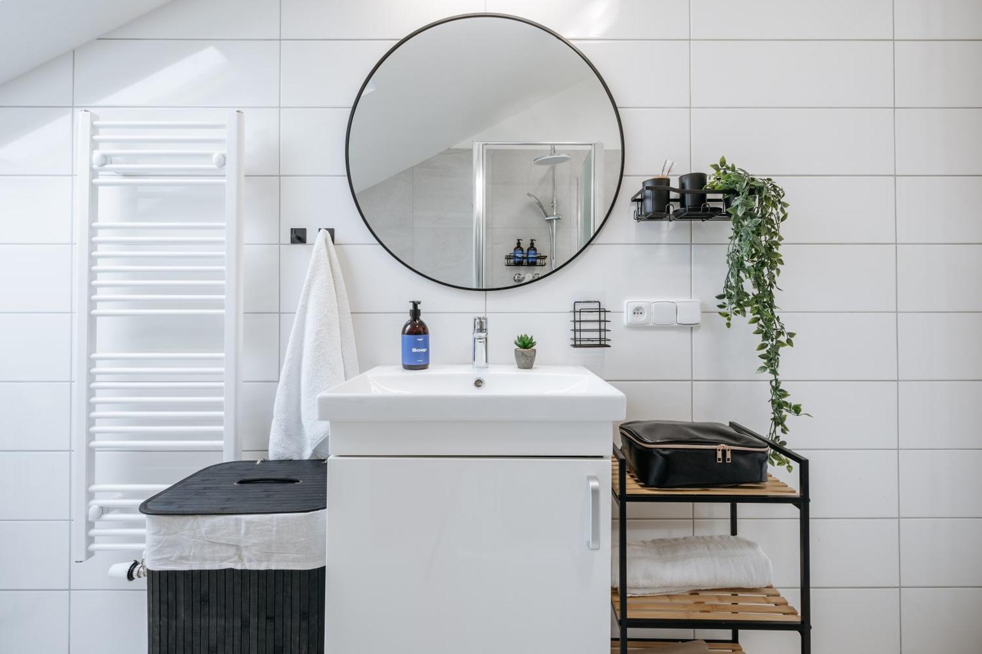 Apartment Days - 2bdr - Workspace - Netflix - Quiet Area Prag